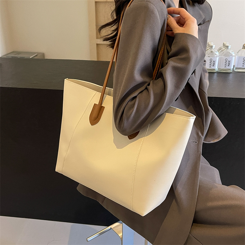 Сумка-тоут на молнии, однотонн – обзор и цена Women Bags Sale