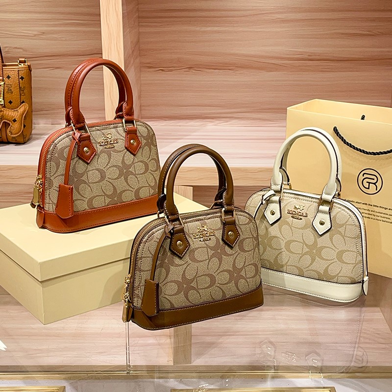 Брендовая женская сумка-ракушк – обзор и цена Women Bags Coach